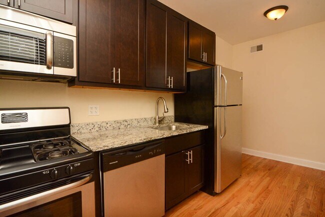 Photo - 4139 N Ashland Ave Unidad S2