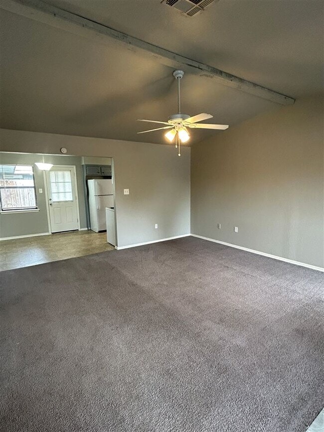 910 NE Tortoise Dr