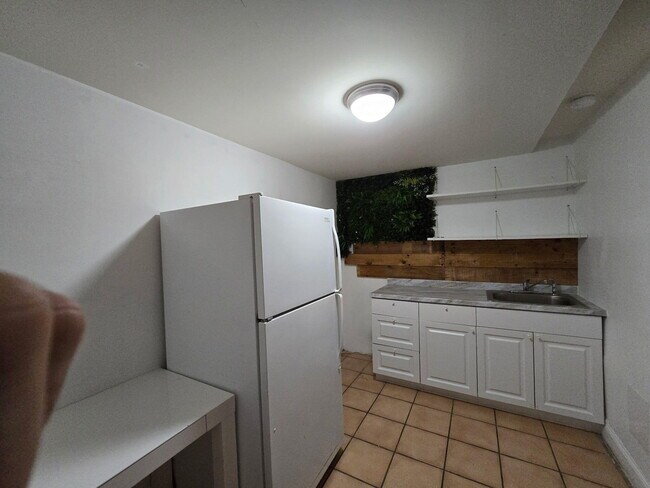 1922 Garfield St Unit 1