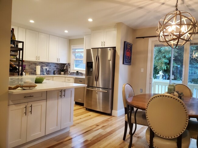 Photo - 371 E Penn St Unidad Home