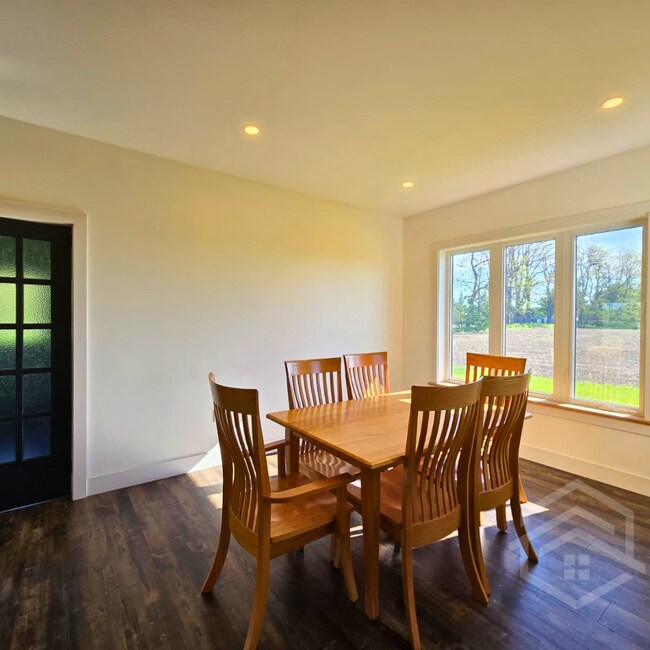 Photo - 3-Bedroom Available in Brownsville!!