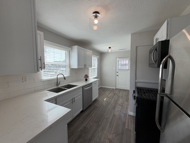 Photo - 221 Walden St