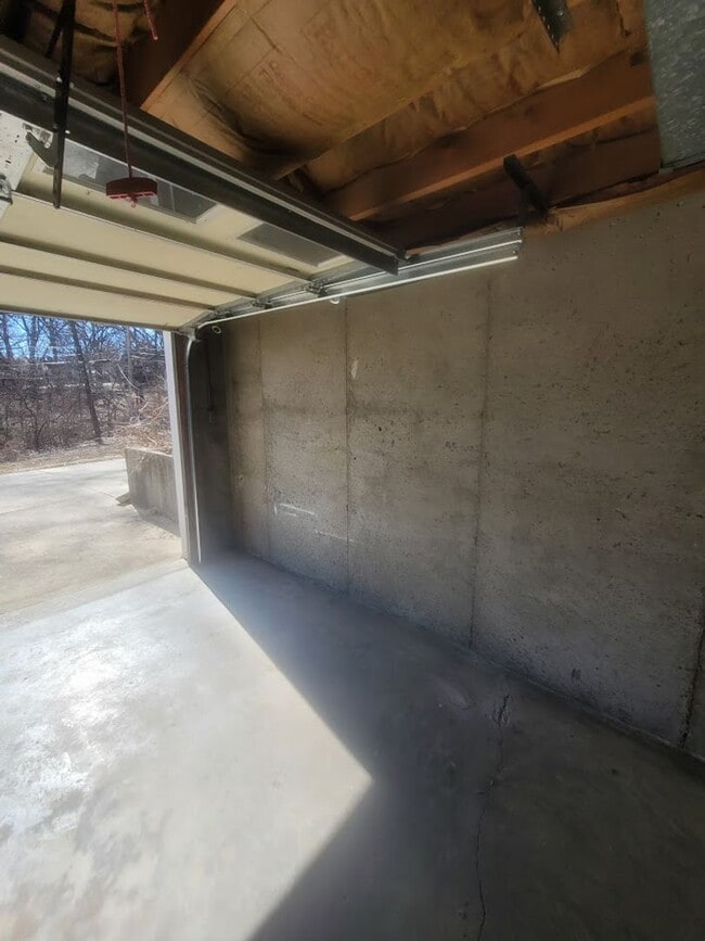 Photo - NO SECURITY DEPOSIT! Beautiful 3 Bedroom Home