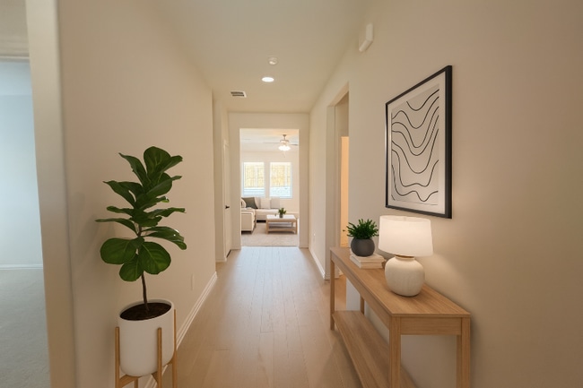 Building Photo - 5505 Candlewood Dr