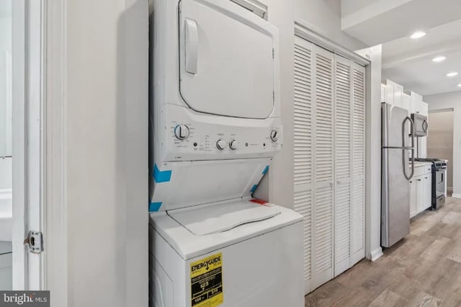 Photo - 430 Condon Terrace SE Unidad 3