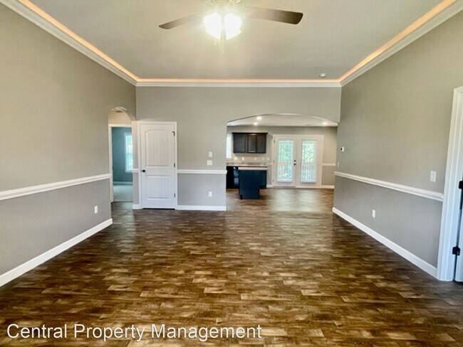 Photo - 3 br, 2 bath House - 436 Shoreline Blvd