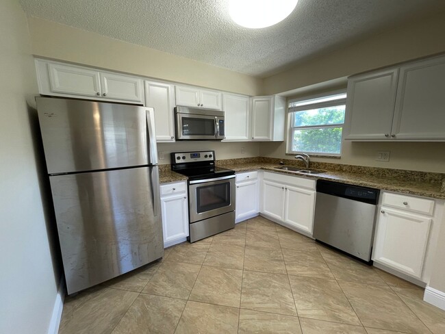 ANNUAL RENTAL - POINCIANA - 1 BED/1 BATH - ANNUAL RENTAL - POINCIANA - 1 BED/1 BATH