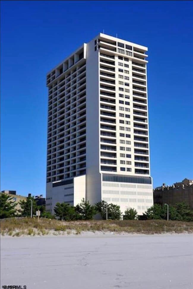 Building Photo - 3851 Boardwalk Unit 1706 Rental