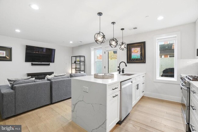 Photo - 616 Quebec Place NW Unit 1