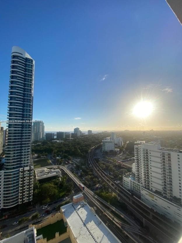 Photo - 79 SW 12th St Unidad 3105-S