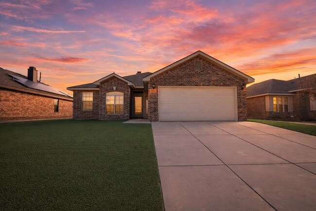 Building Photo - 912 Purdue St