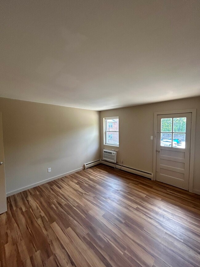 Photo - Tremaine Place