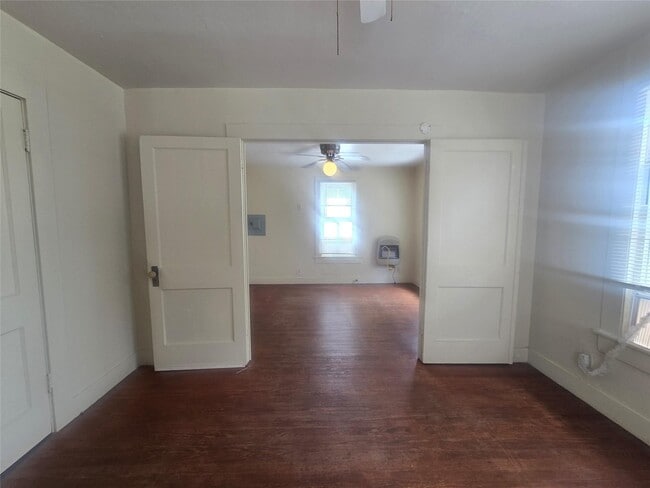 2221 35th St Unit Back
