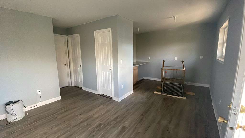 Photo - 1107 N State St