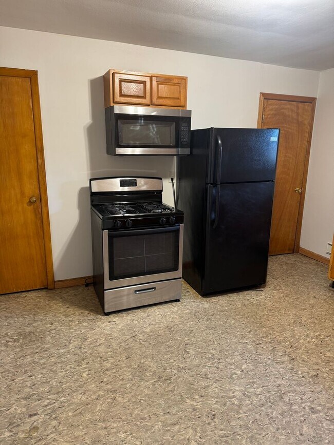 Photo - Lovely 2 Bed 1 Bath Duplex Unit 2608