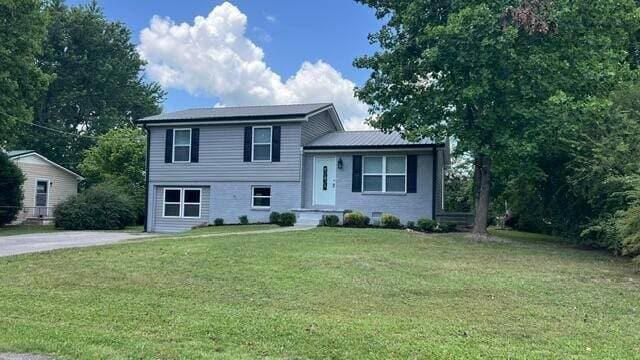 Photo - 3524 Woodridge Dr SE