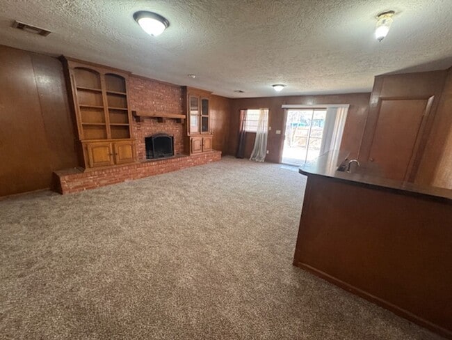 Photo - 3 bed 2 bath in a great neighborhood in Norman, Refreshed and ready for move in, 200 0ff by May 1st!