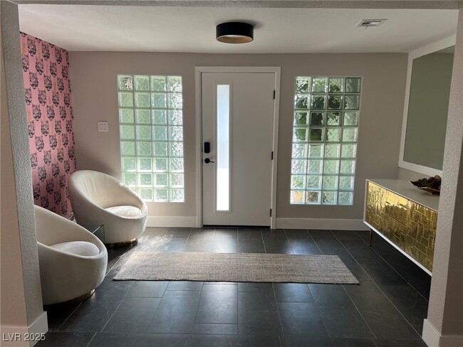 Photo - 1001 Griffith Ave