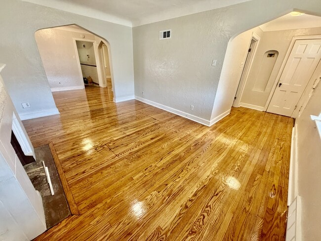 Photo - 8947 Mayfield Ct