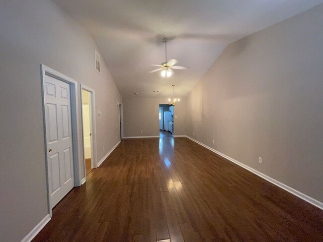 Photo - 311 Beech Ln