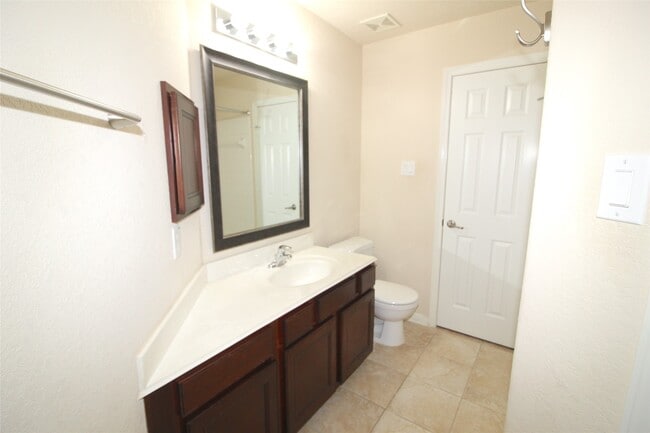 Photo - 21011 Blue Topaz Dr