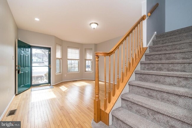 Photo - 5128 Barness Ct