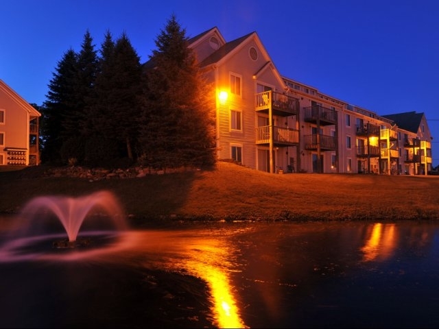 Building - Harbor Cove Apartments & Beach Club