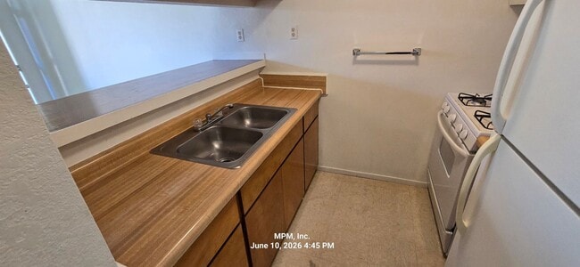 Photo - 525 Arleen St Unit C