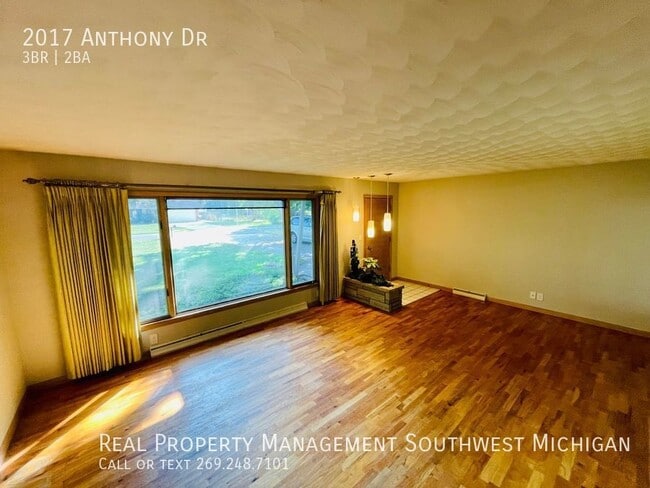 2017 Anthony Dr