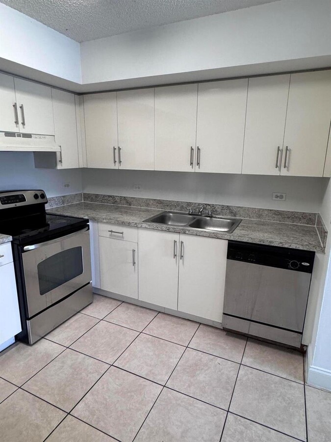Photo - 3610 N 56th Ave Unit 210