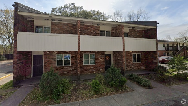 Building Photo - 2467 Brownlee St Unit 8 Rental