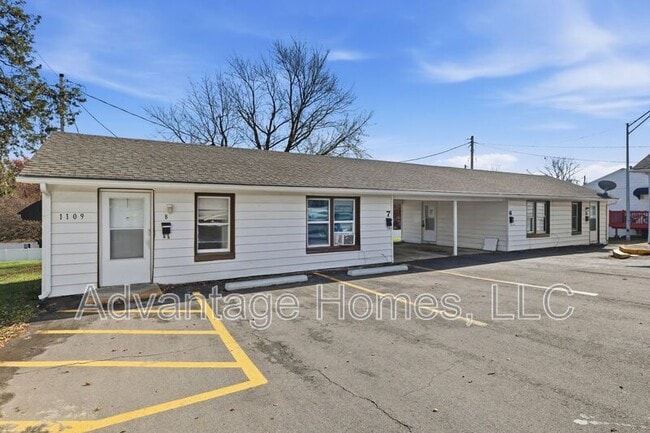 Building Photo - 1015 N Scott Ave Unit building 5 Back