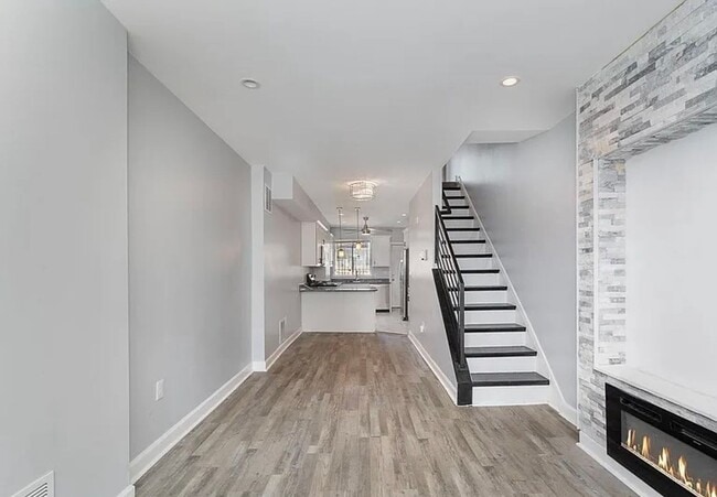 Photo - Stylish, Renovated Home Near Downtown Balt...