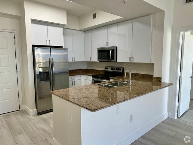 Building Photo - 1830 Radius Dr Rental