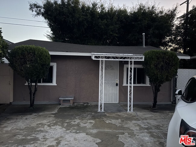 Photo - 2734 W 15th St