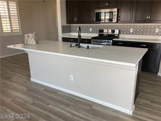 Photo - 3024 Termini Ave