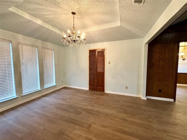 Photo - 1925 Glen Hill Dr