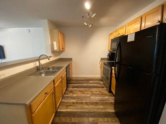 Kitchen - 1311 Harts Ridge Dr Unit 1311