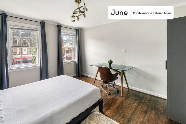 Photo - Room in Shared 7 bed/3.5 bath home in Southwest Waterfront Unit B