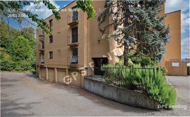 Building Photo - 3710 25th Pl W Unit 401 Rental