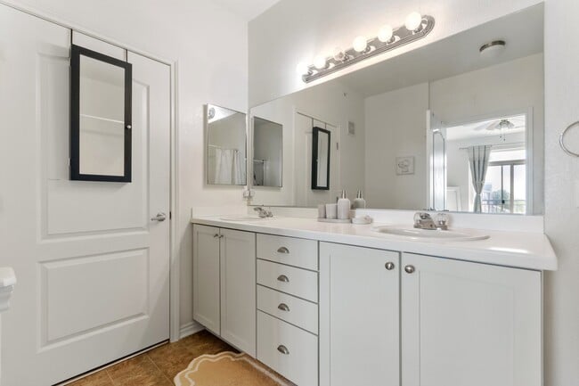 Photo - 3601 E 103rd Cir Unit B36