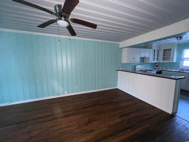 Photo - 203 56th Ave N