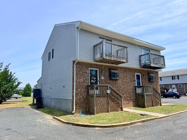 Building Photo - 6367 Teal Ln