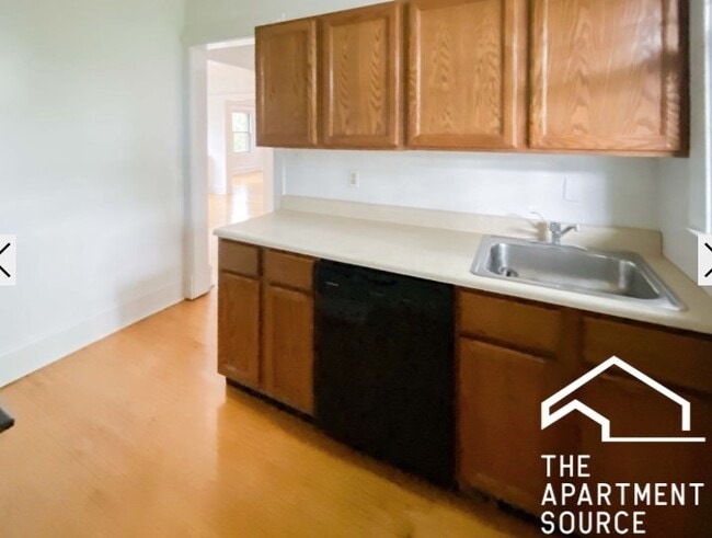 Photo - 1456 W Cornelia Ave Unit 3