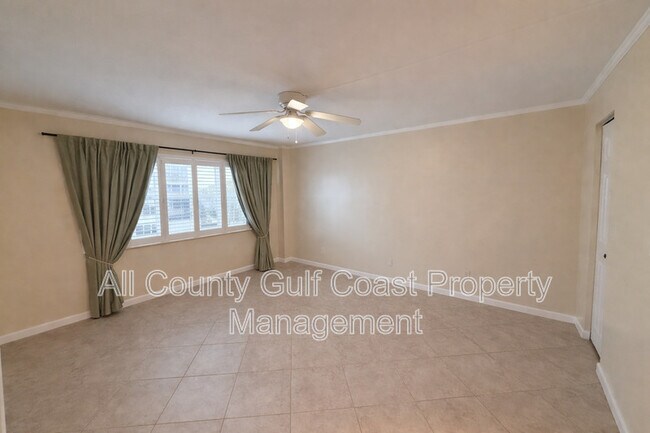 Photo - 232 St Augustine Ave