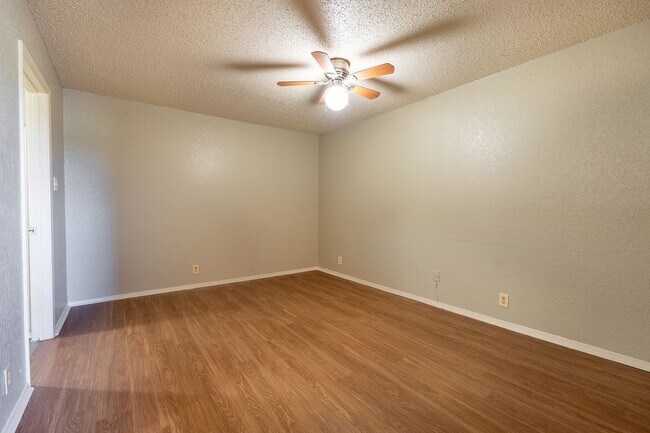 Photo - 1 Bedroom Apartment - All Bills Paid! Unit 6B