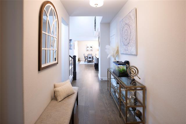 Photo - 9329 Middleground Pl