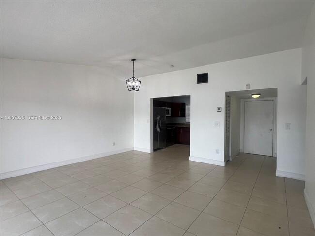 Photo - 11800 SW 123rd Ave