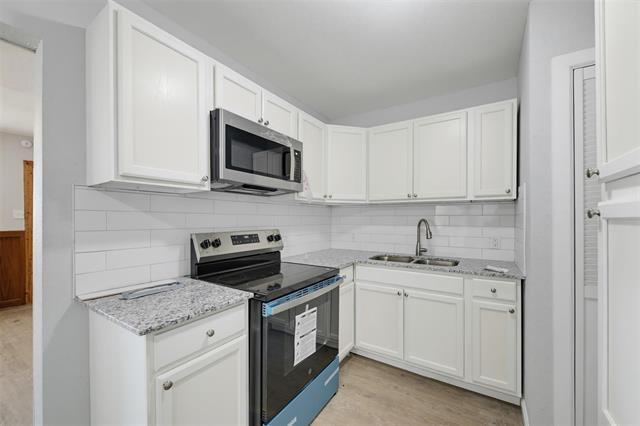 300 Emma St