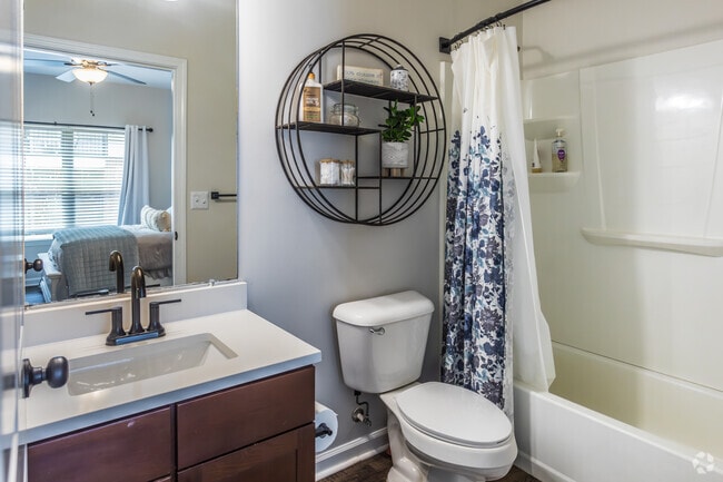 3BR, 3BA - 1,400SF - Third Bathroom